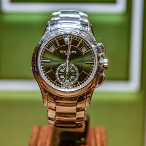 Explore Patek Philippe Complications watches built for style, function, and flexibility. Perfect for buyers who want more than a single look.